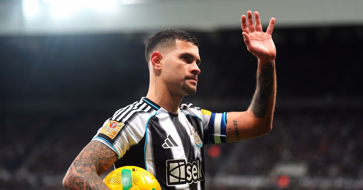 Newcastle Rejects Arsenal's Bid for Guimaraes