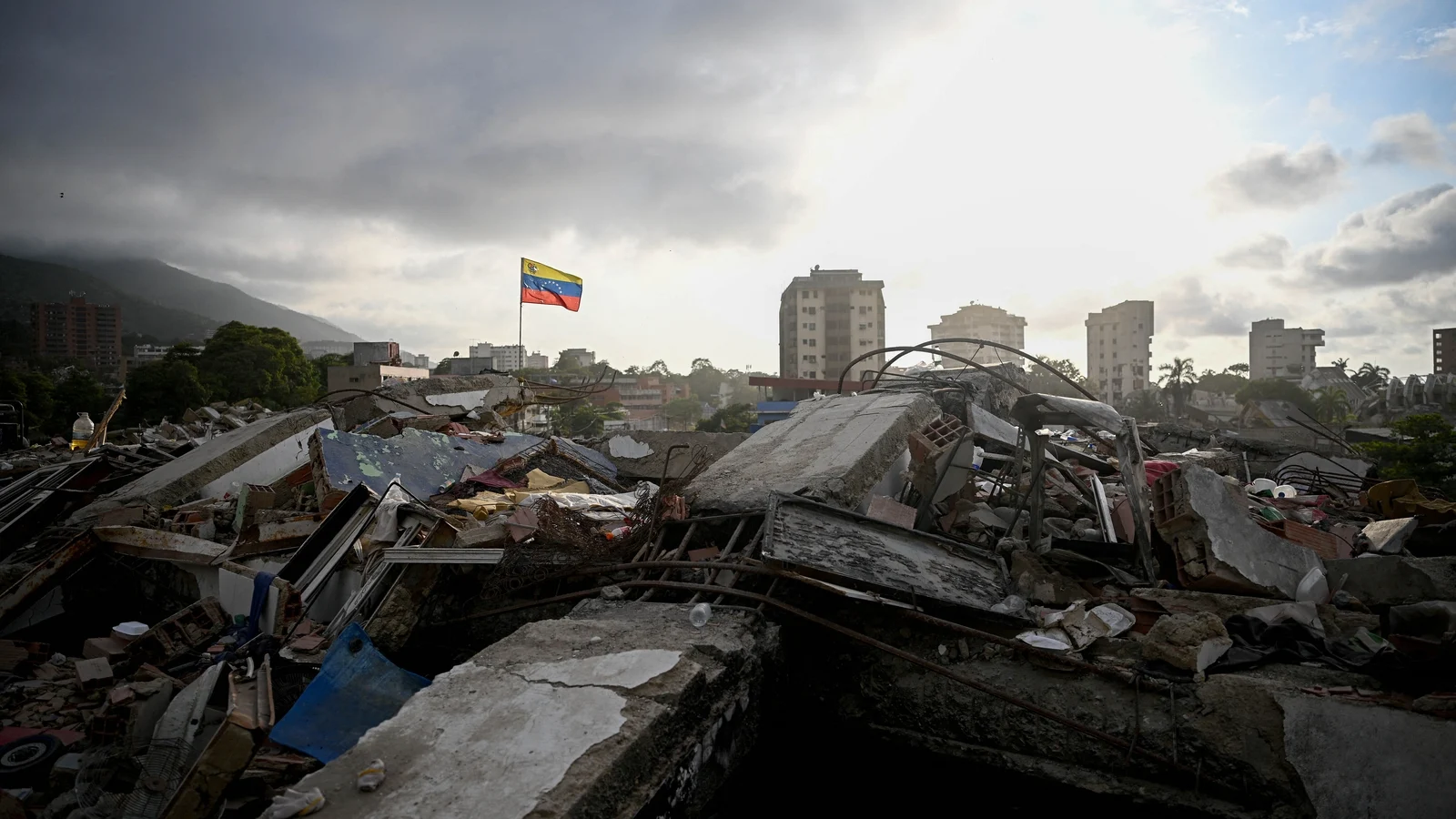 Death toll from Venezuela earthquakes rises past 6,000