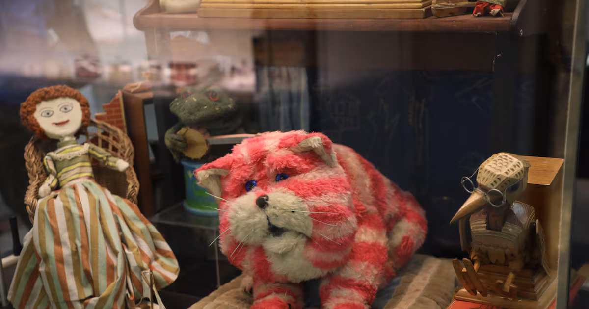Artwork by Peter Firmin sells for £400,000
