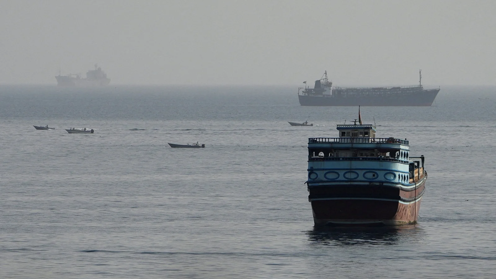 US Negotiates with Iran to Reopen Strait of Hormuz