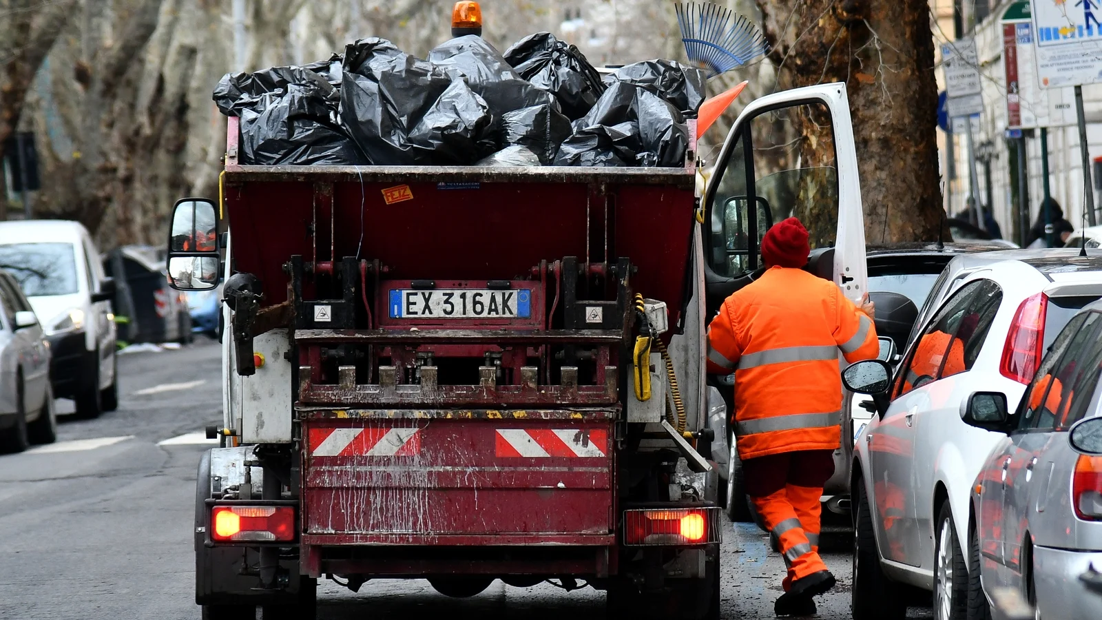 Italian Refuse Collectors Recover €1m Lottery Ticket