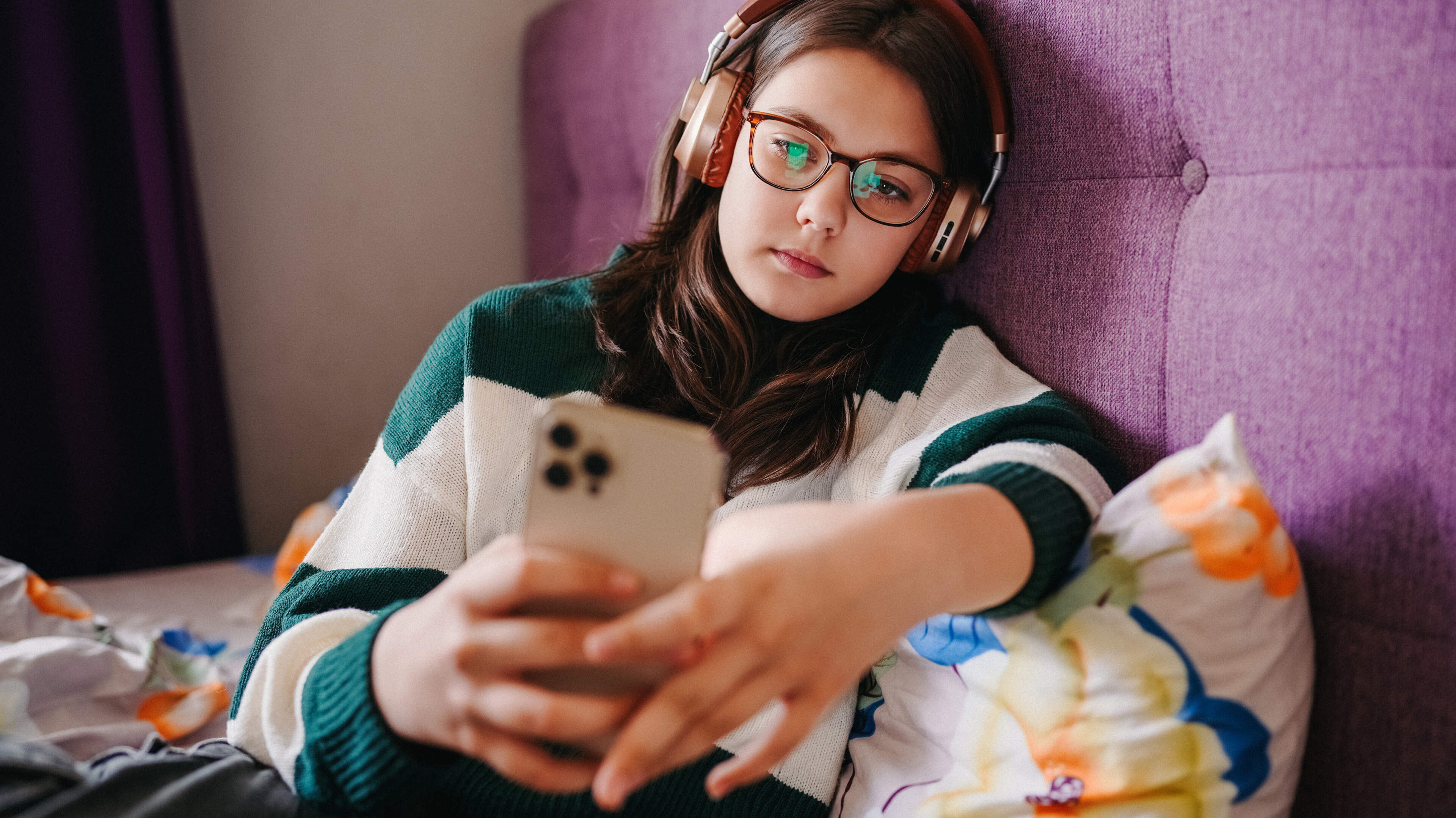 Social Media Use Affects Children's Academic Performance
