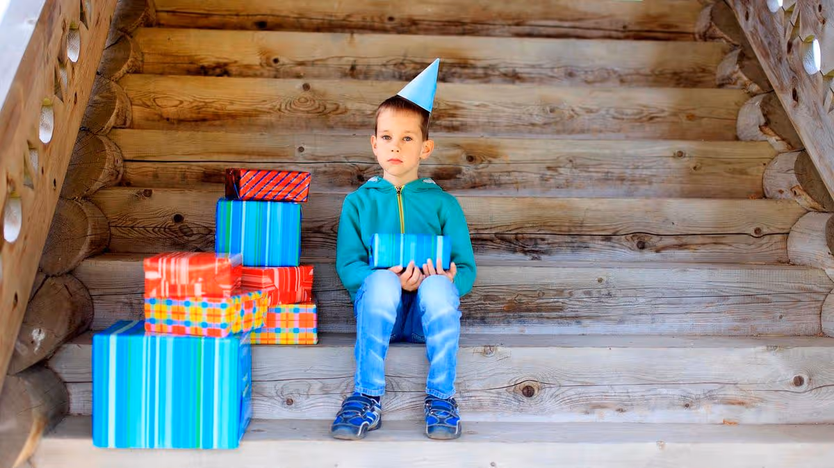 Mother Criticized for Excluding Son's Friend