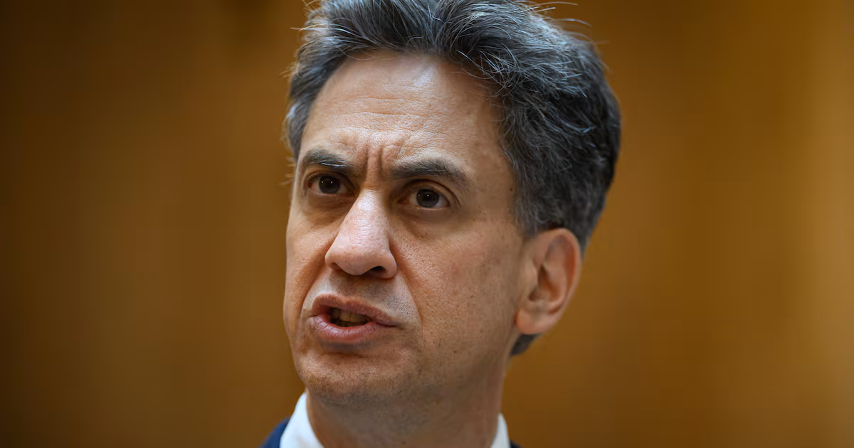 Miliband Avoids Trump Questions During Washington Talks