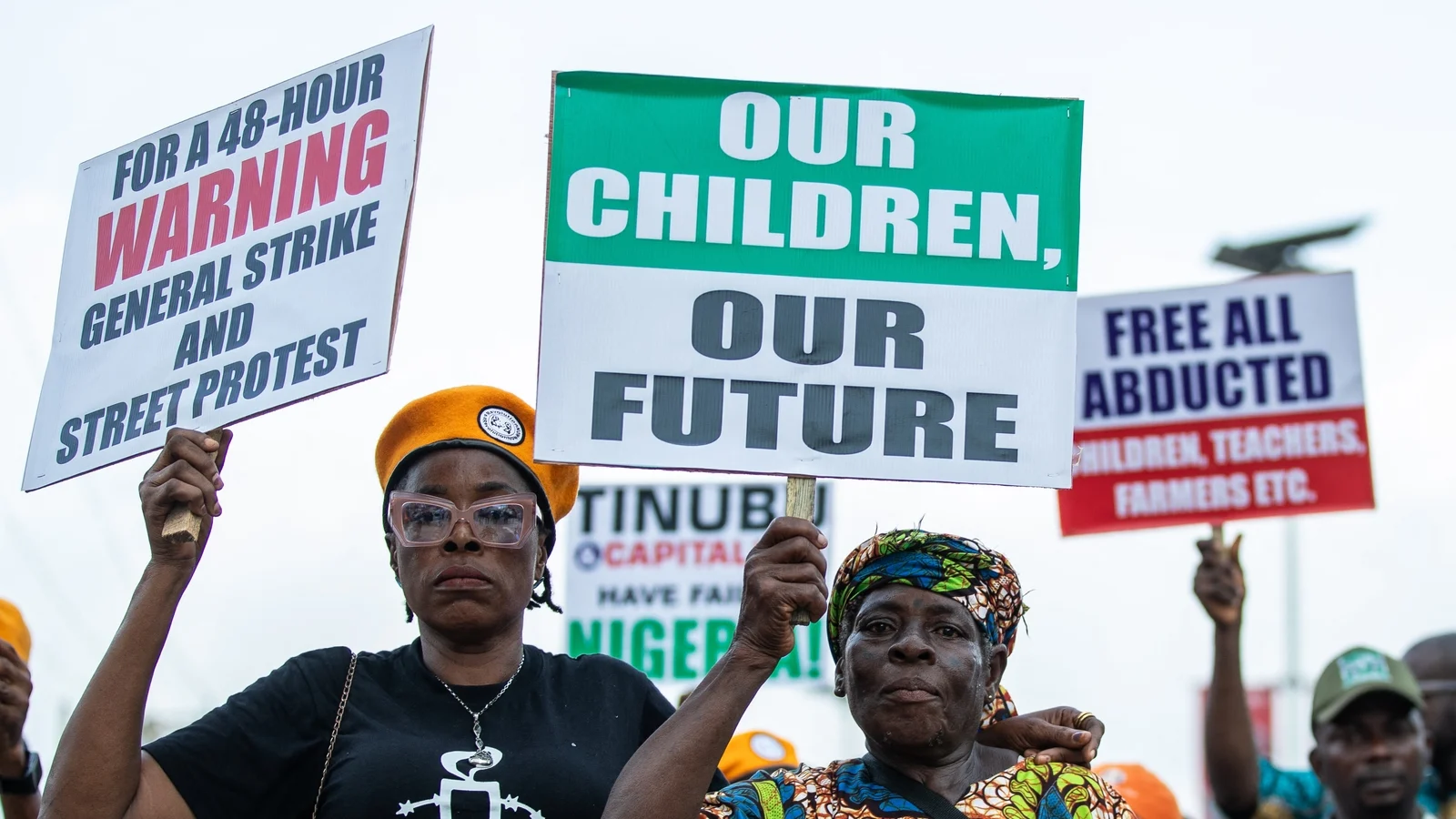 Nigerian forces rescue over 300 kidnapping victims