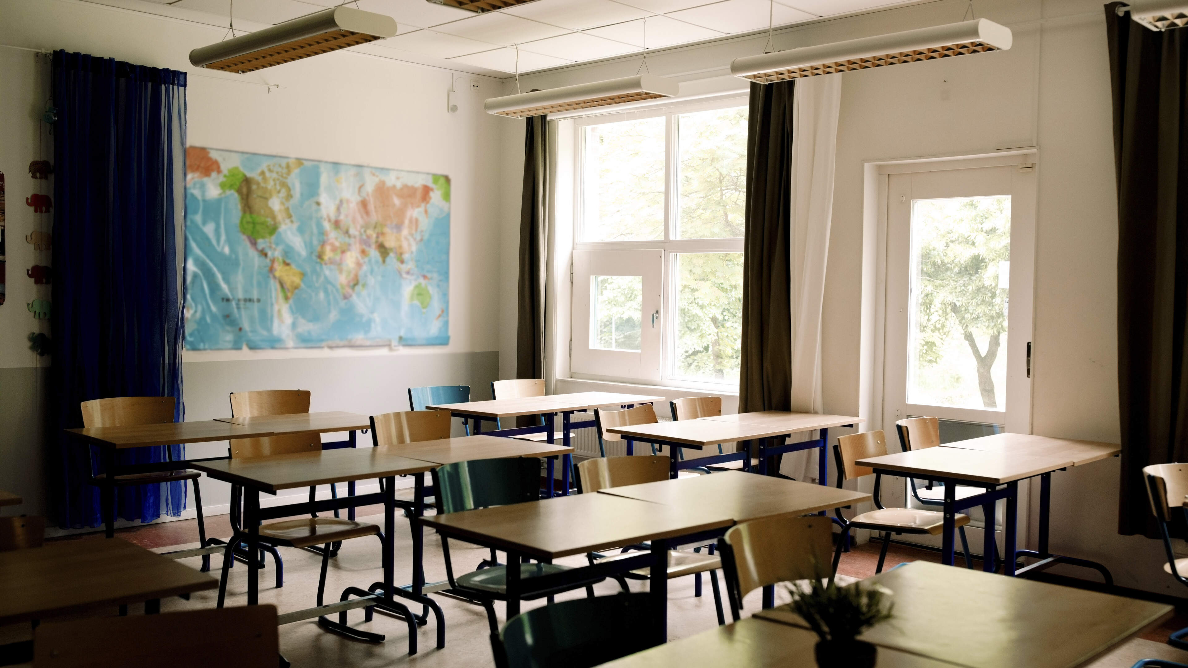 Struggle to Fill Teaching Roles Despite High Education
