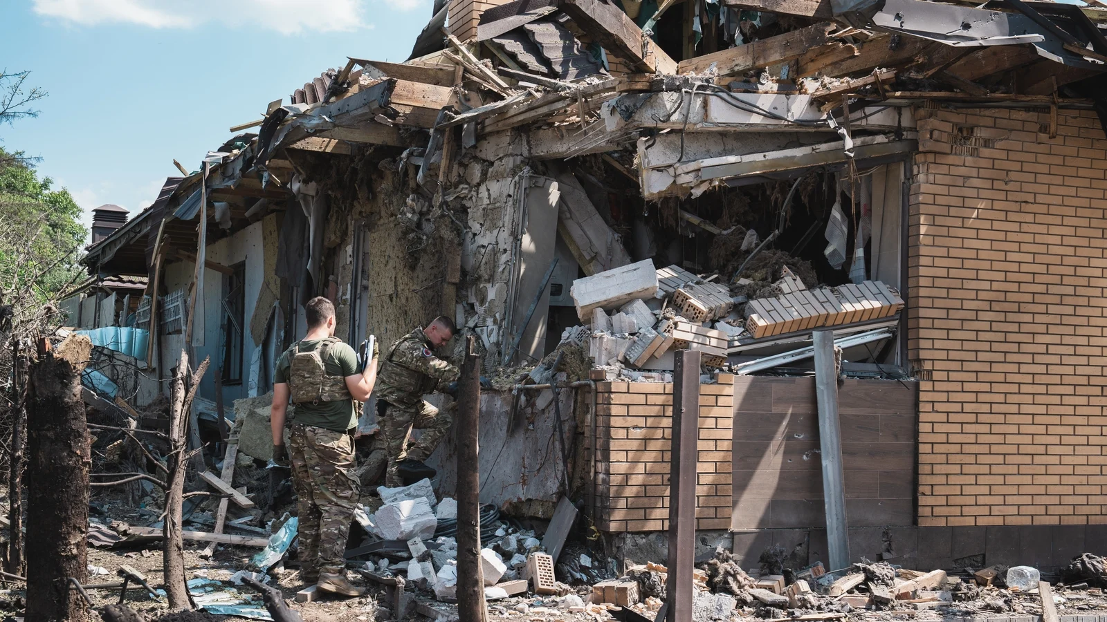 Ukraine Strikes Russian Refineries Amid Ongoing Conflict