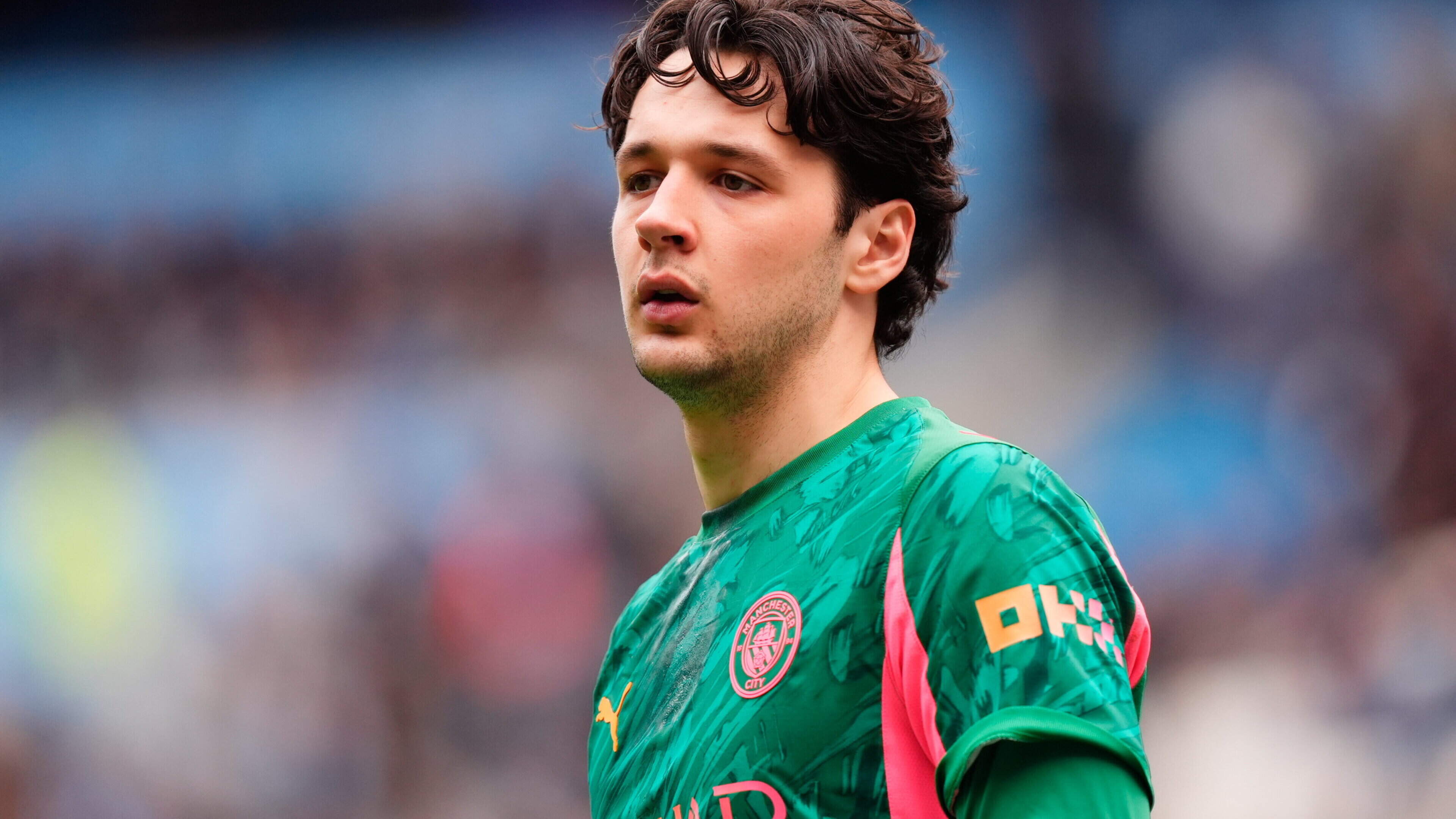 James Trafford Completes Medical for Leeds Move