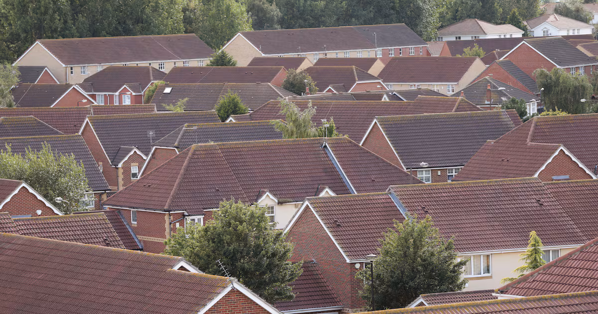 UK house prices stagnant amid high mortgage costs