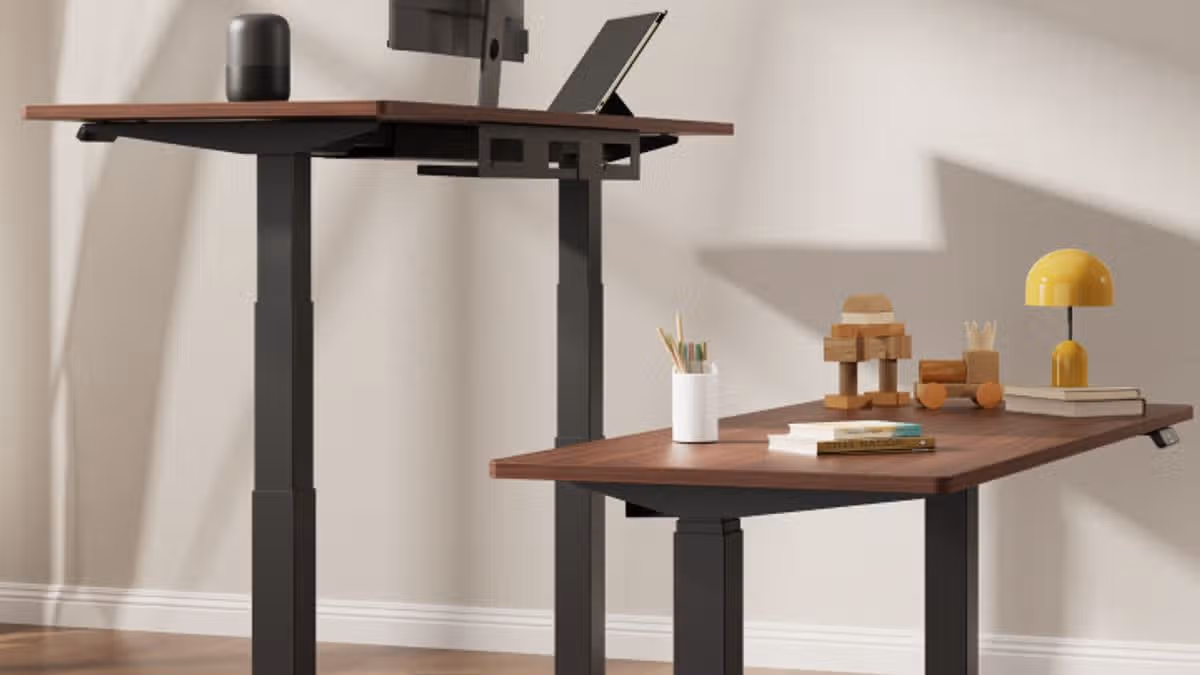 Testing Flexispot's E7 Pro Standing Desk