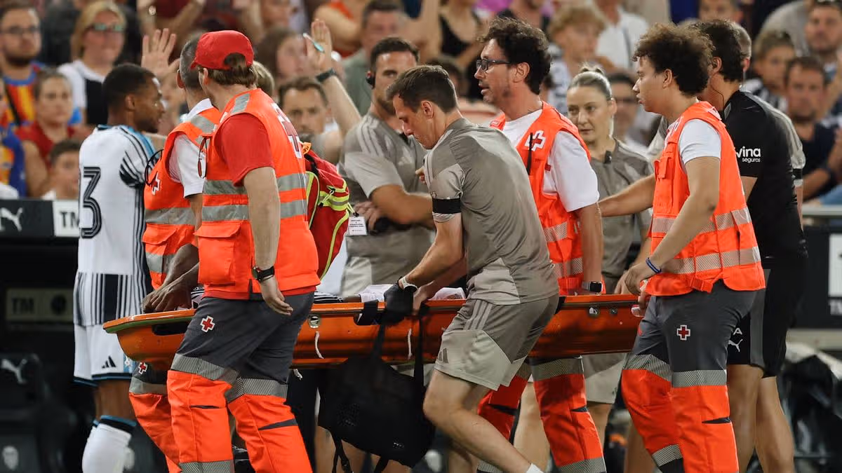 Horror tackle sparks brawl in Newcastle match