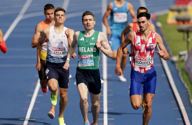 Mark English wins 800m heat at Championships