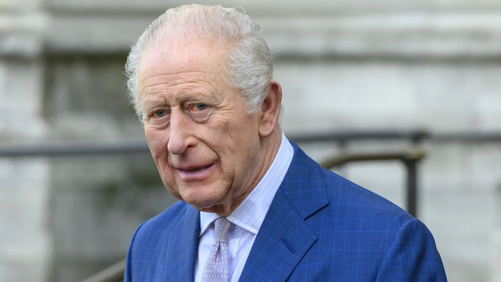UK radio station breaches rules on king's death