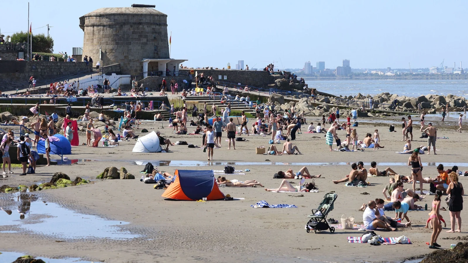Hot Weather Returns to Ireland This Week