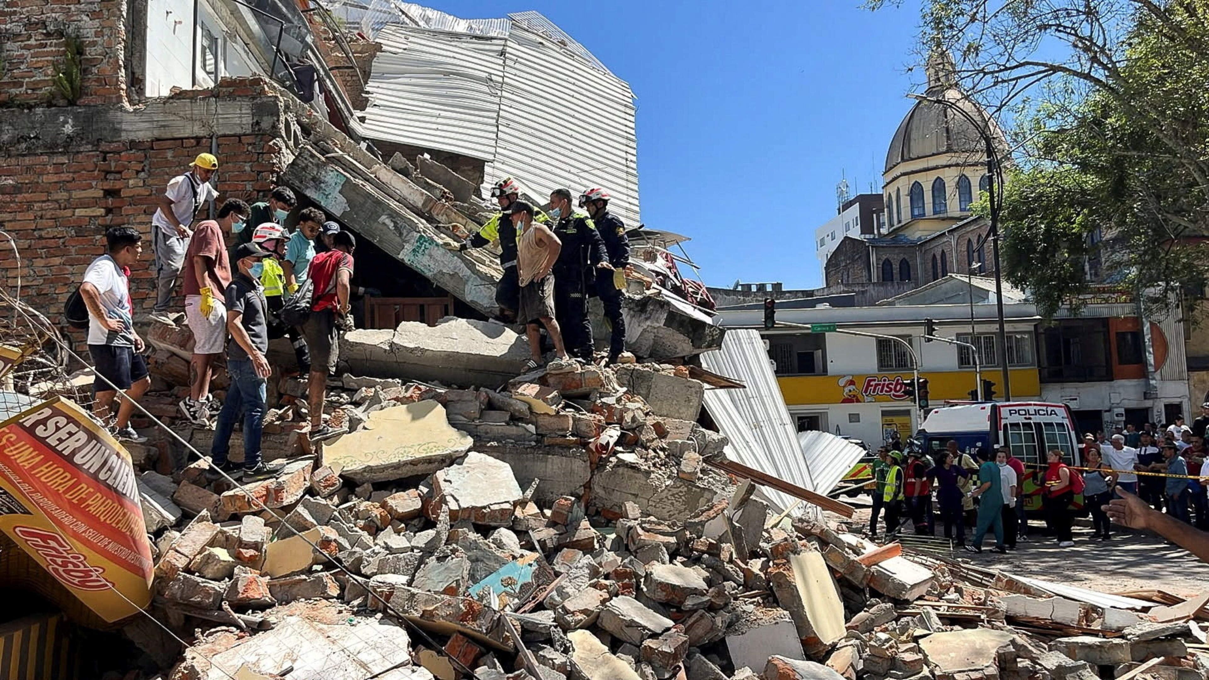 82 Killed in Colombia Earthquake