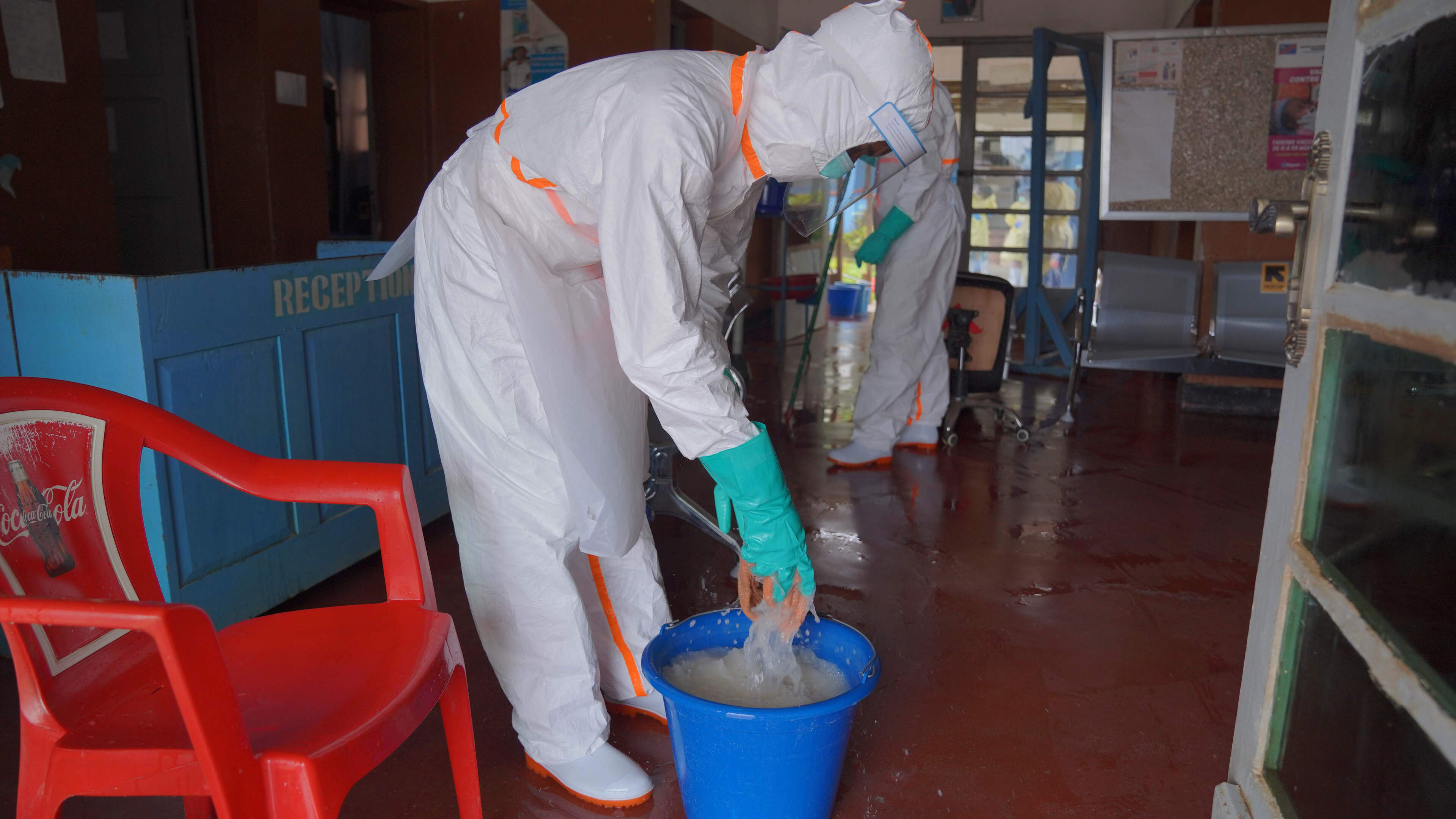 Congo reports 2,000 Ebola deaths