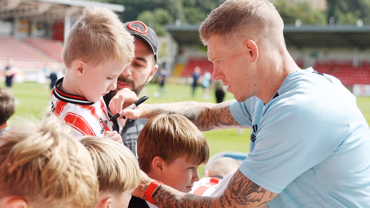 James McClean Signs Autographs at Training Session