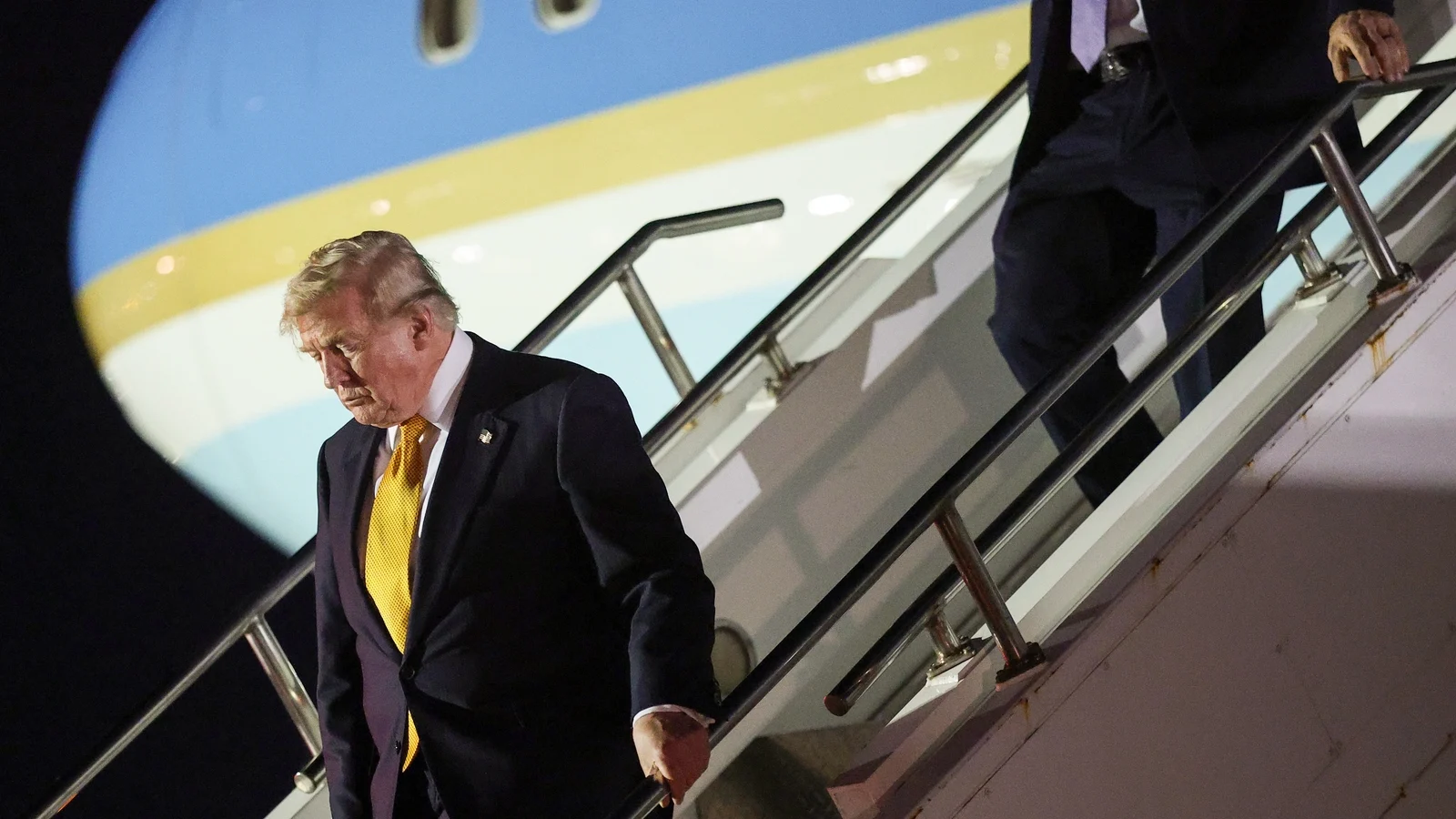 Trump's Secret Flight Amid Iran Threat