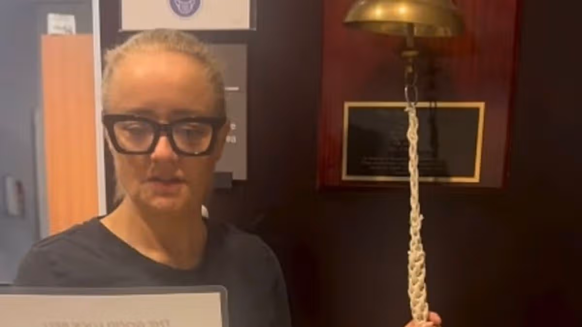 Lucy Davis announces breast cancer diagnosis