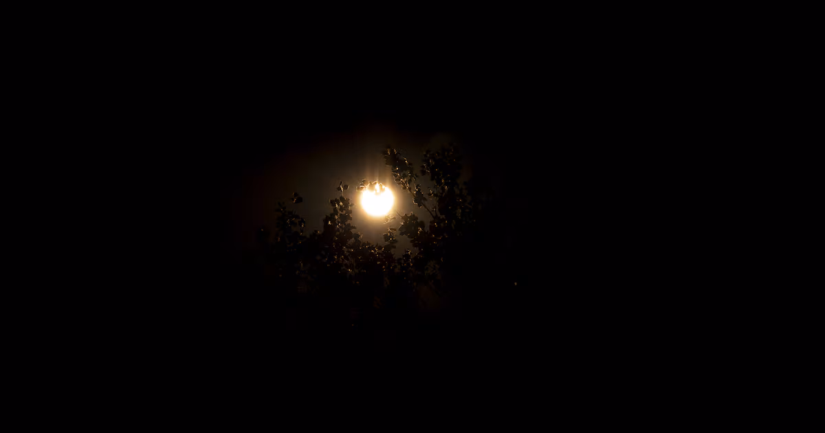 Drivers Warned to Use Headlights During Eclipse