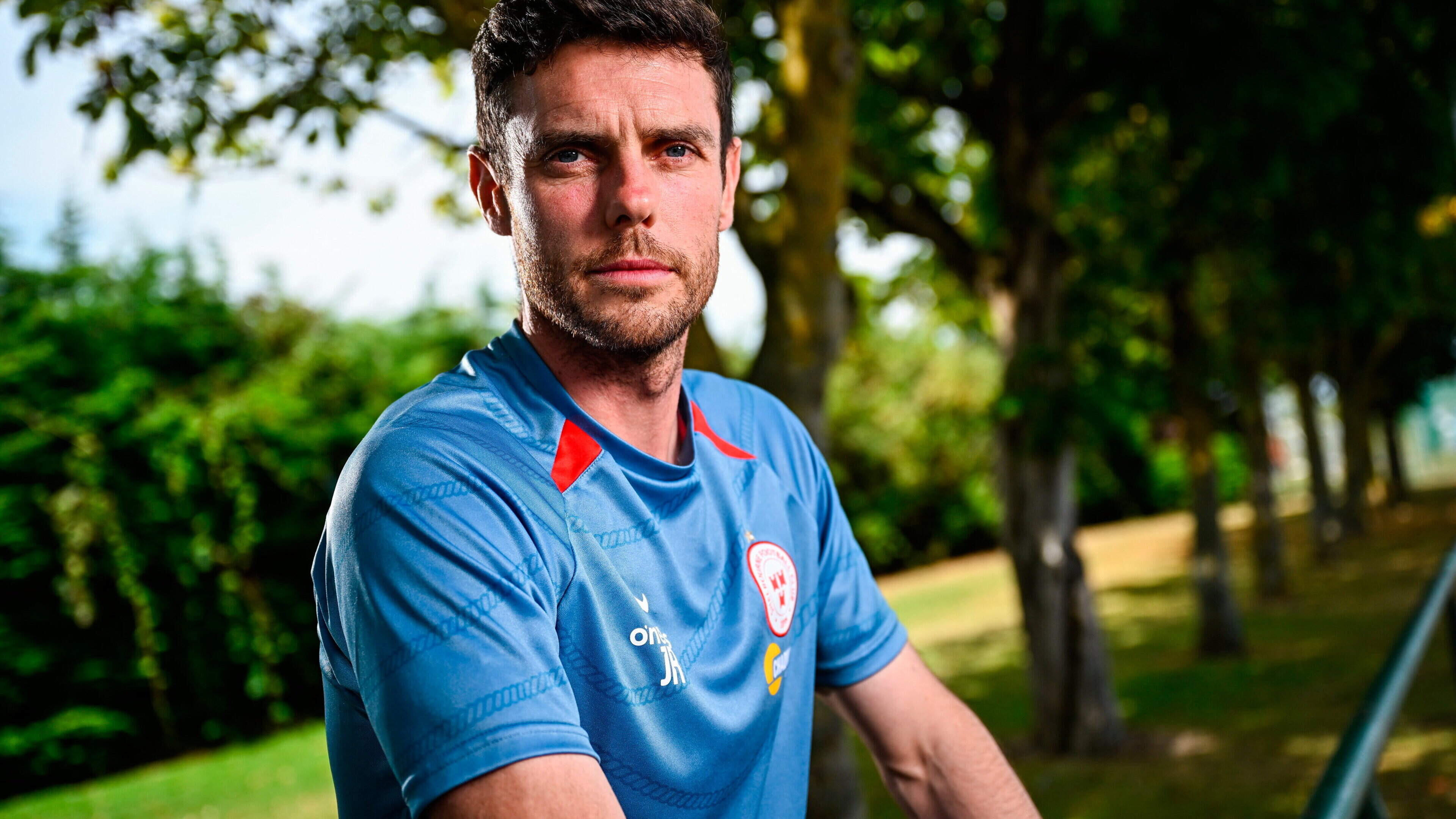 Shelbourne Prepares for Ajax Challenge at Tolka Park