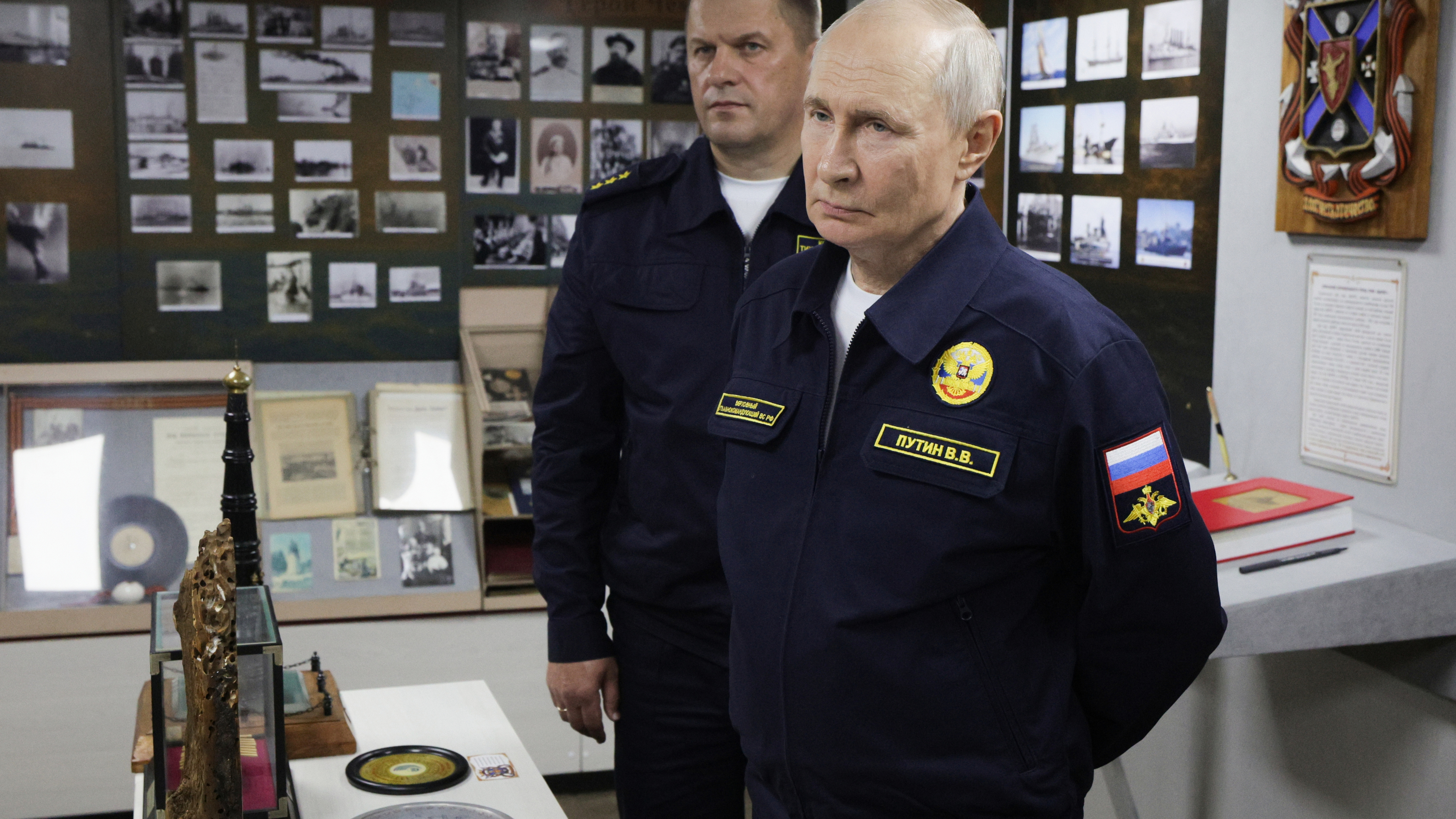 Putin threatens to seize European merchant vessels