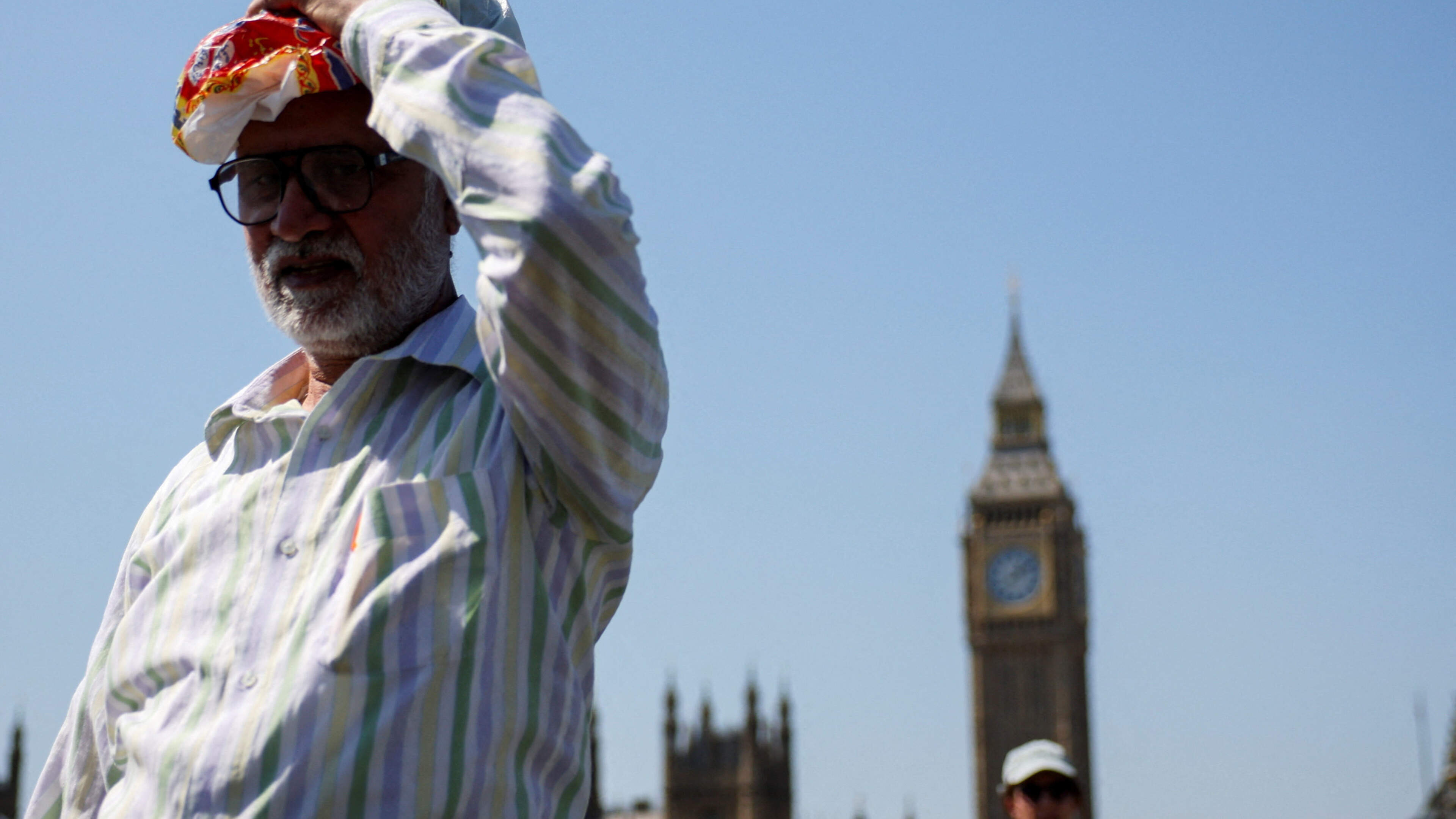 England Faces Extreme Heat Warning at 37C