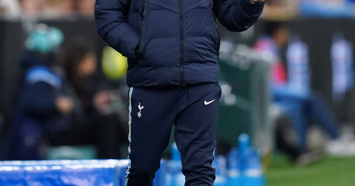 De Zerbi Hosts Former Tottenham Players at Training