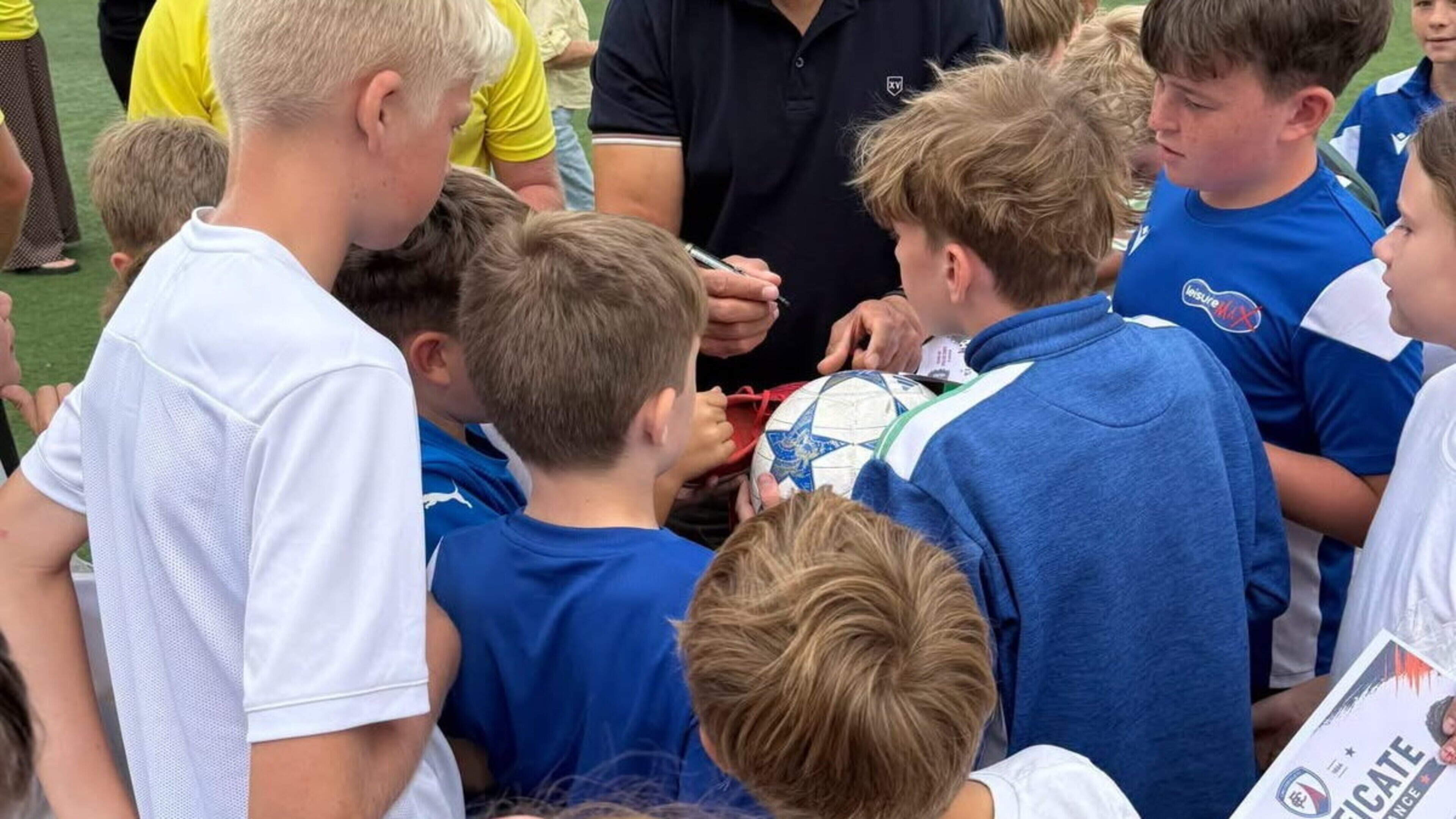 Paul McGrath Raises €12,000 for Wexford Mother