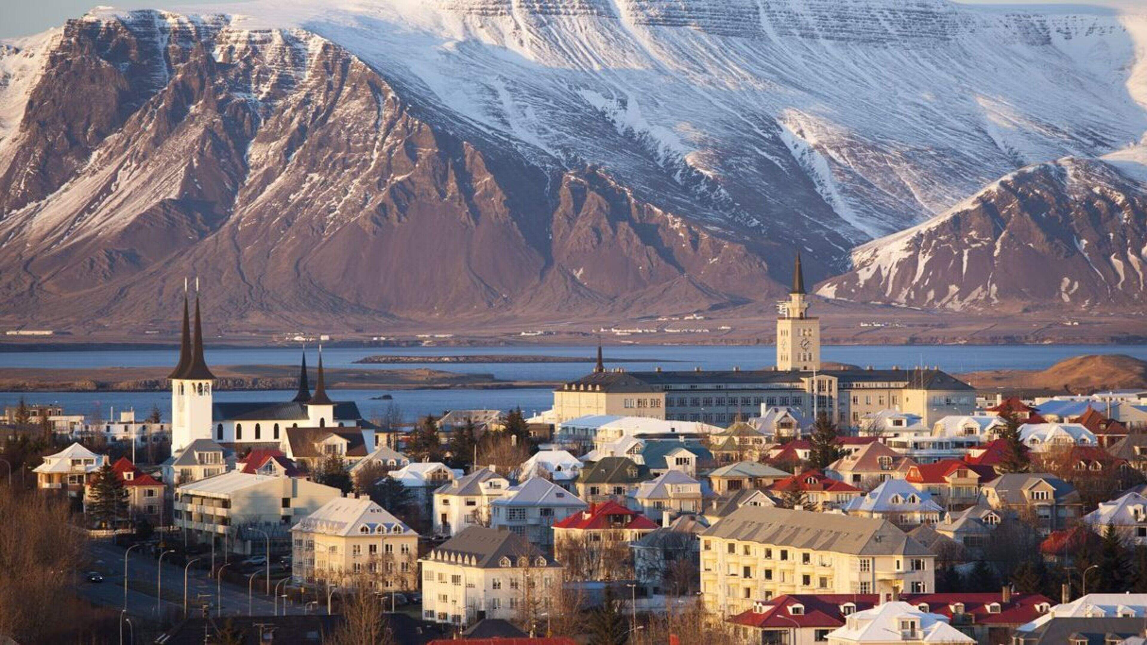 Iceland Urges EU to Stay Out of Referendum