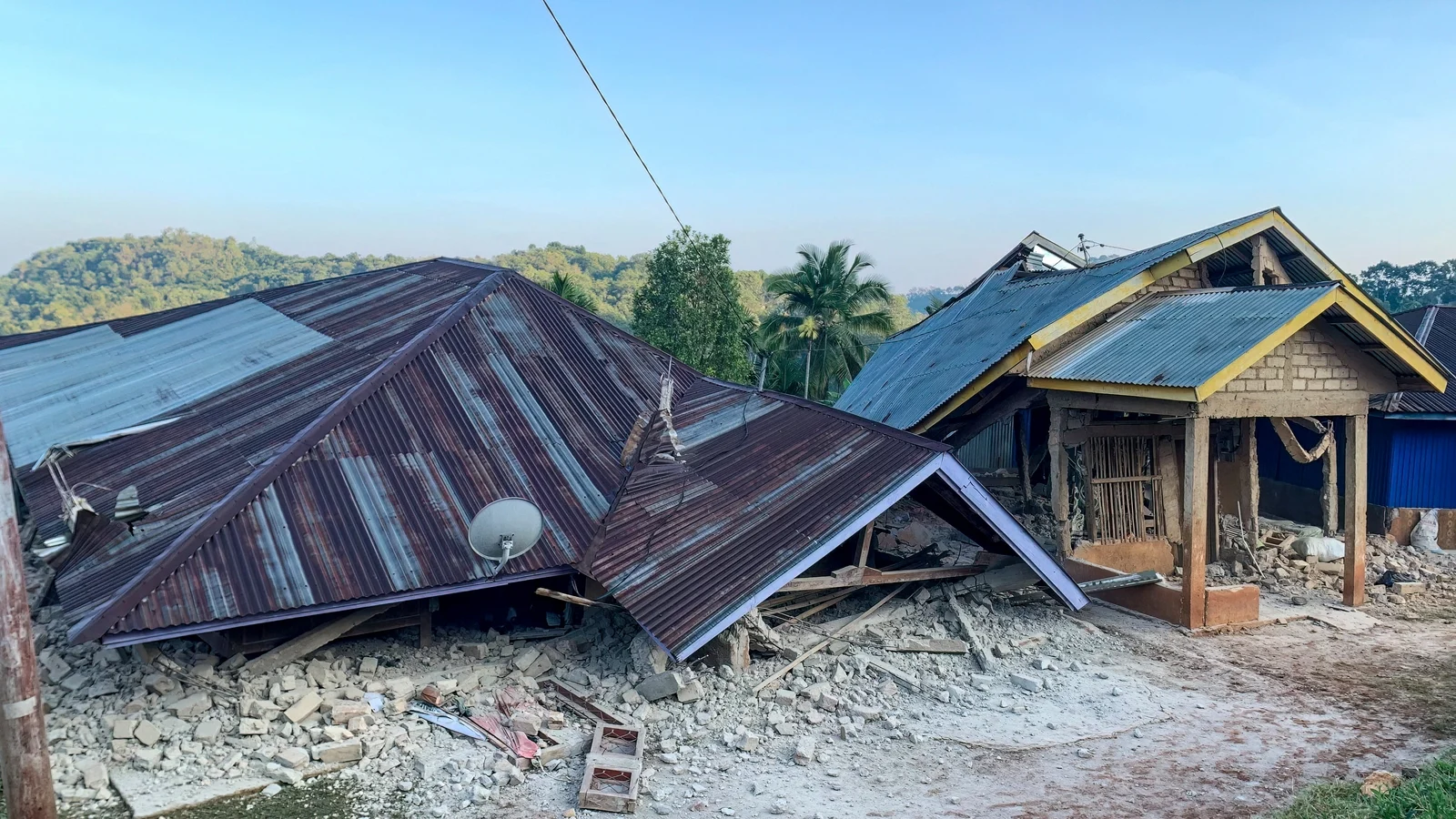 7.7-Magnitude Earthquake Kills 38 in Indonesia