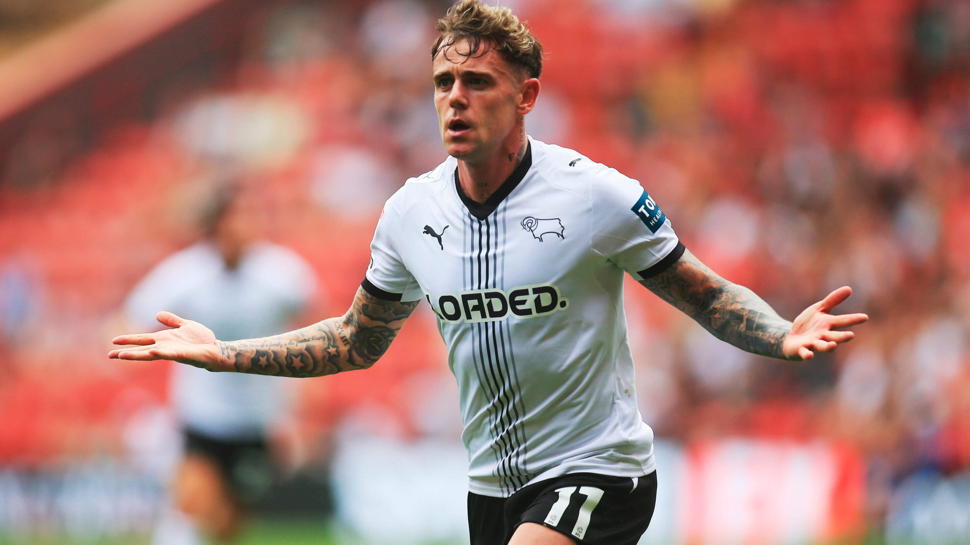 Idah and Szmodics Shine in Championship Opener