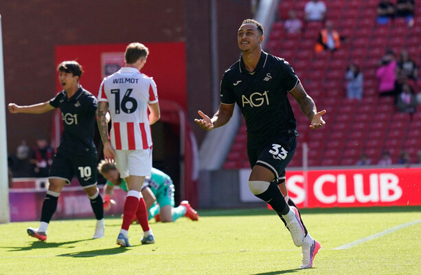 Adam Idah Scores Winning Goal for Swansea City