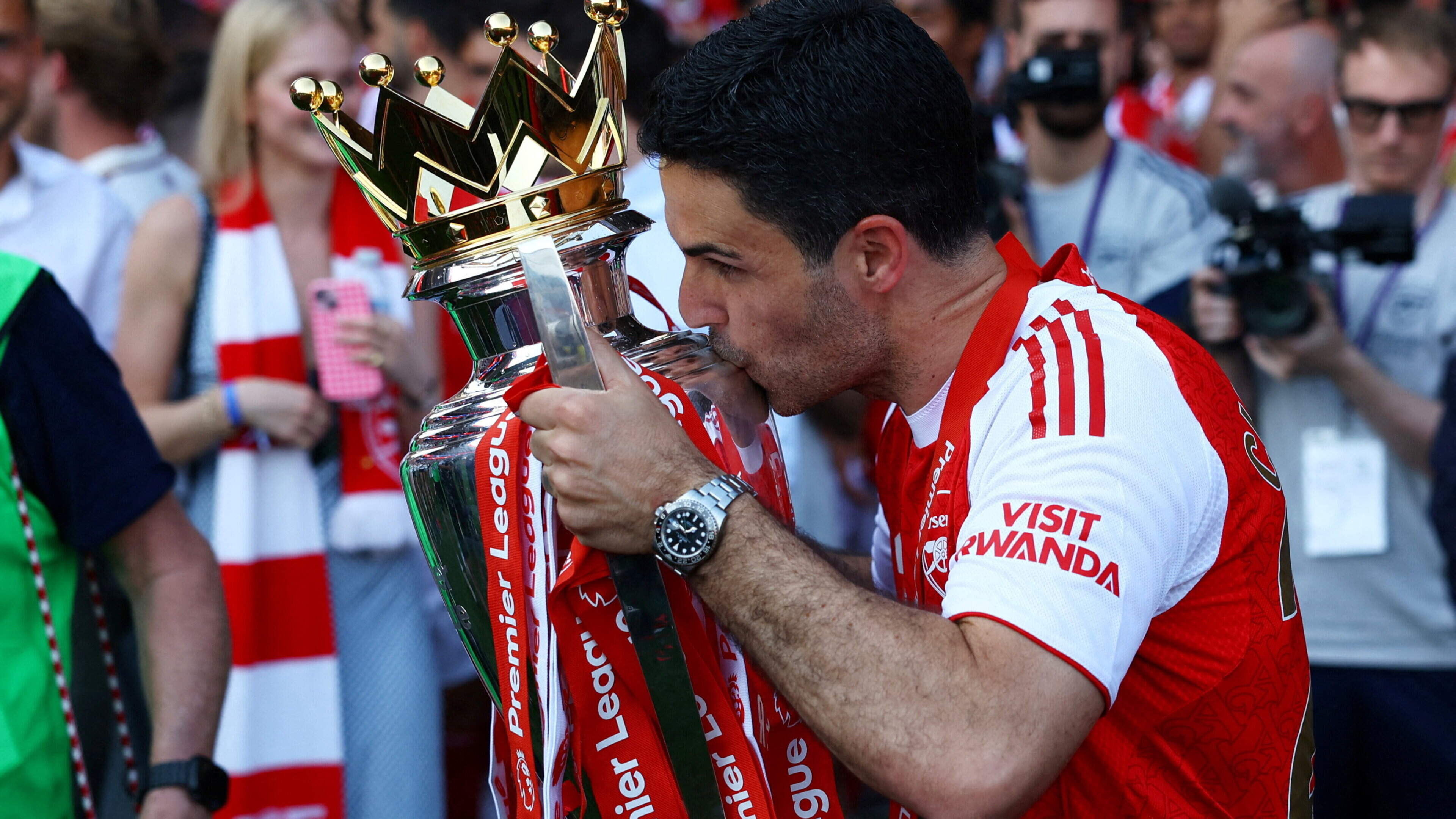 Arsenal's Summer Dealings Lack Ambitious Strategy