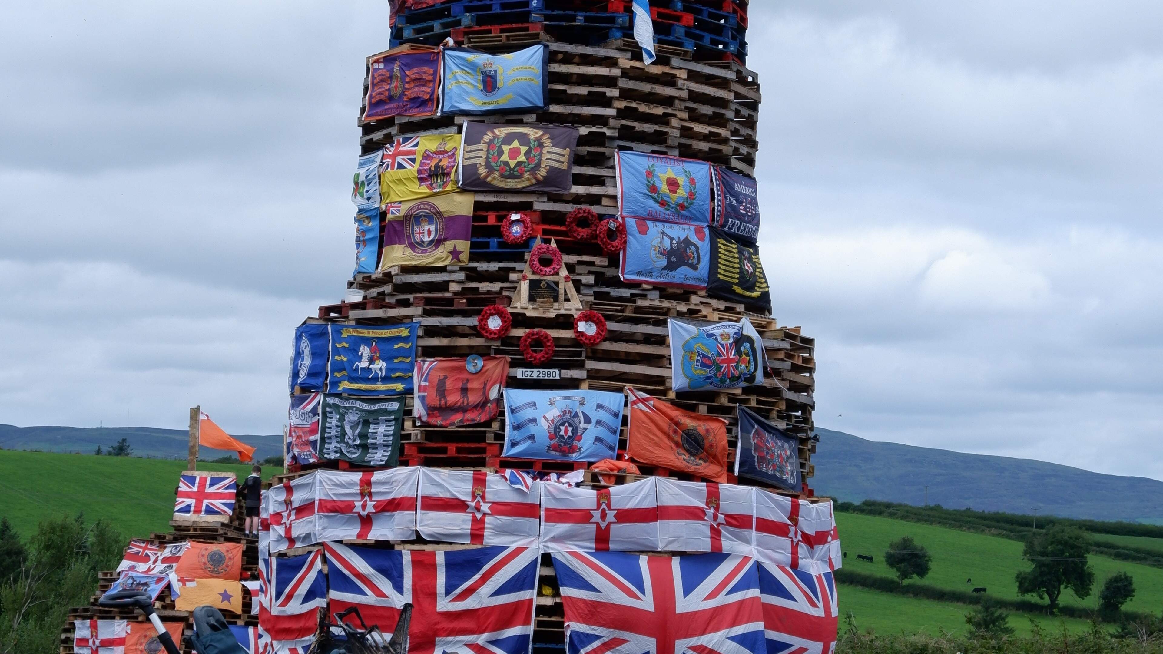 Bonfires with Poppy Wreaths Condemned