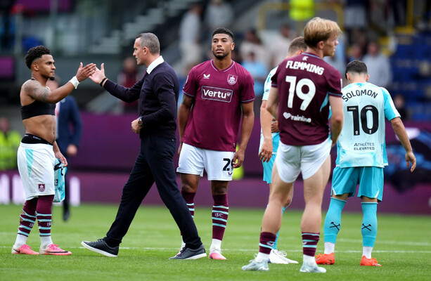 West Ham Draws with Burnley in Championship Opener
