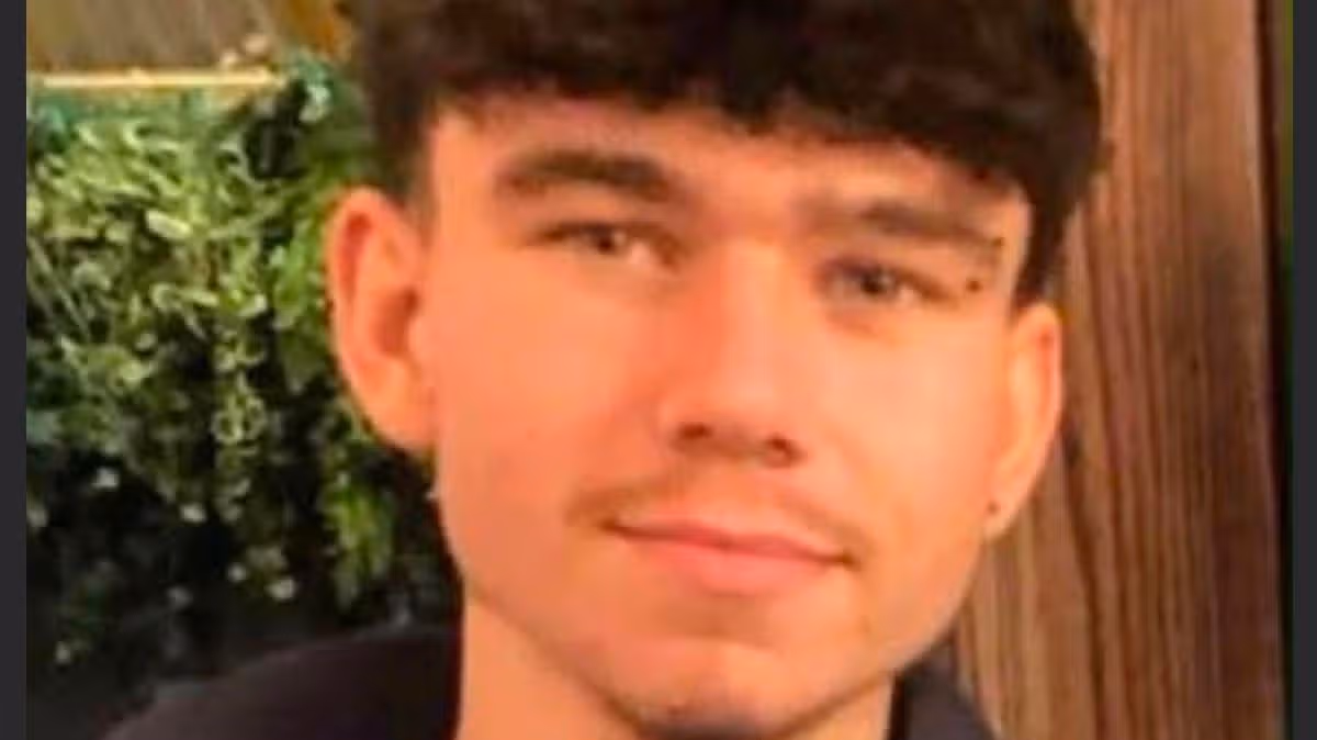Teenager drowns at Irish music festival