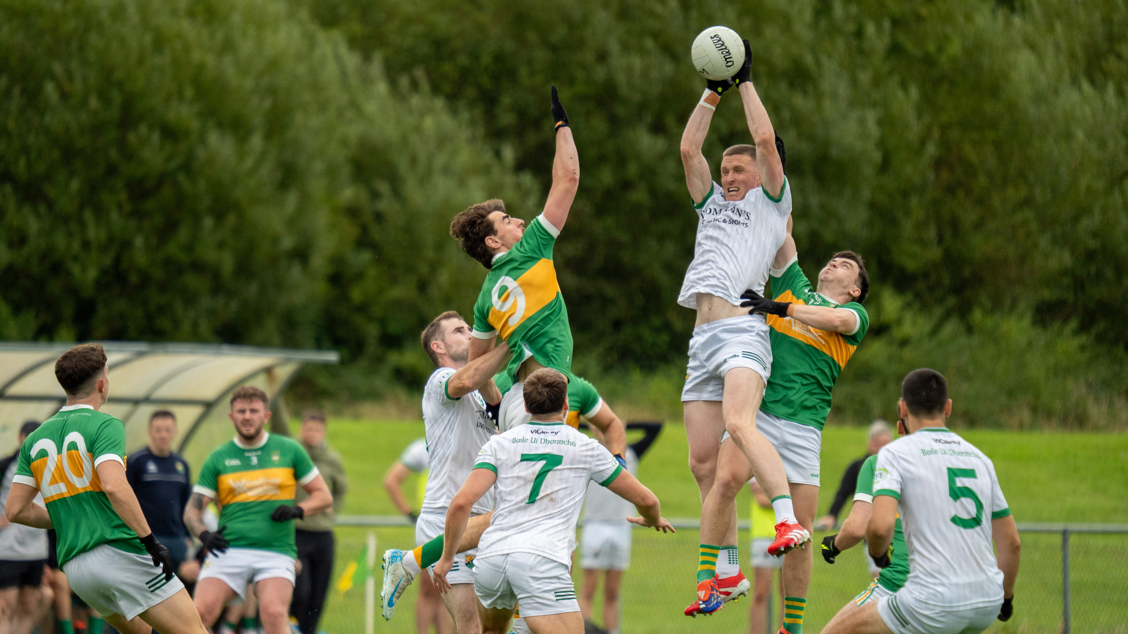 Kerry Championship: Mitchels and Kilcummin Advance