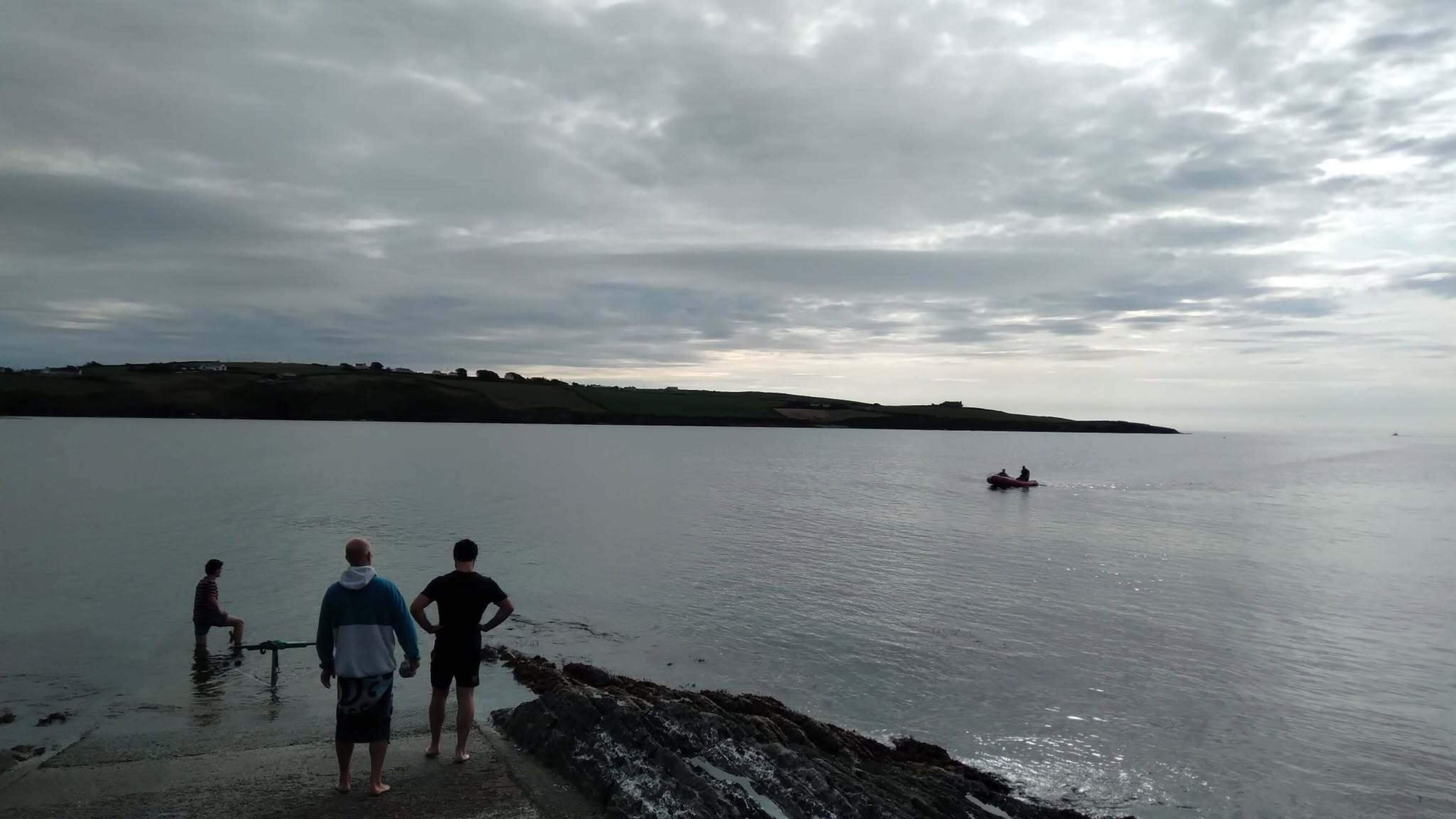 Cork hotel guests save man from dangerous currents