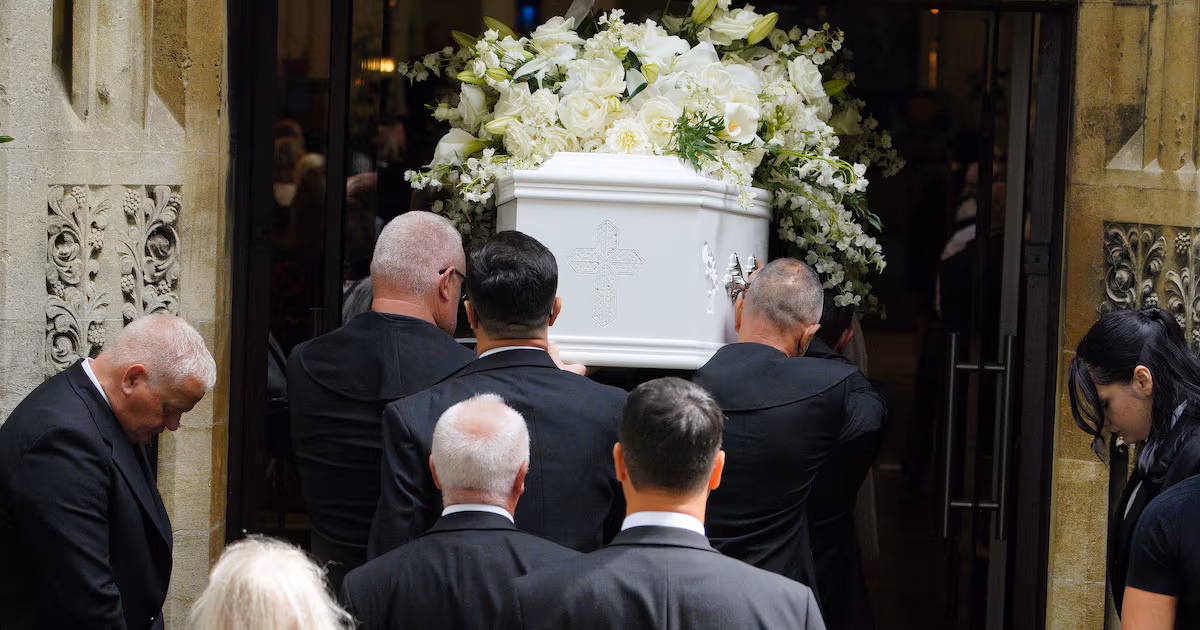 Bonnie Tyler mourned at Swansea Minster funeral