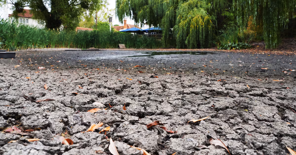Heavy rain threatens floods after hosepipe ban