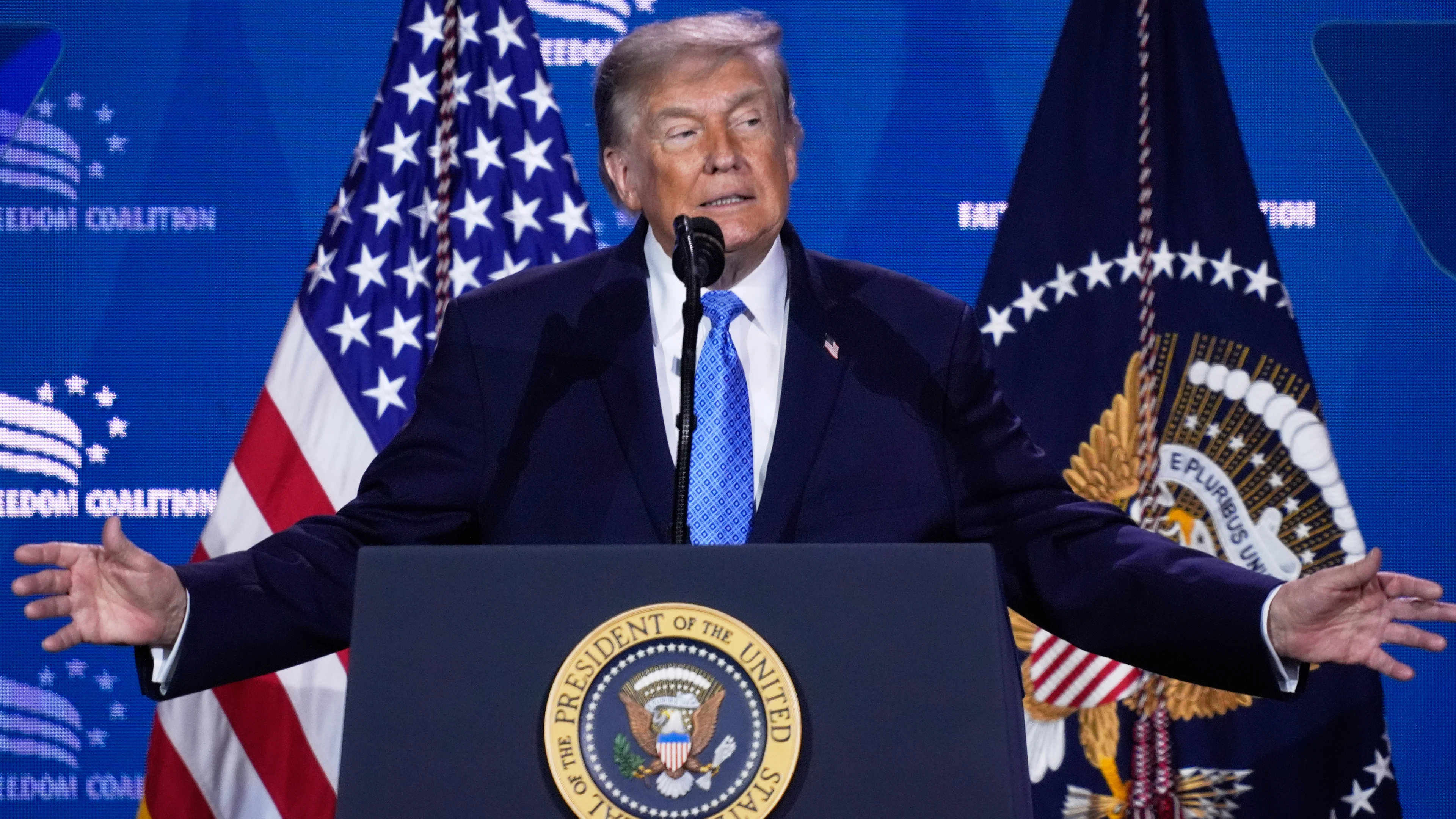 Trump threatens Oman over Iran conflict