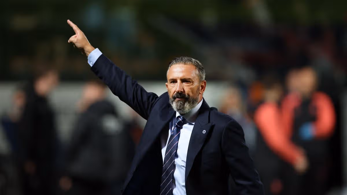 McInnes targets Celtic after Rangers victory