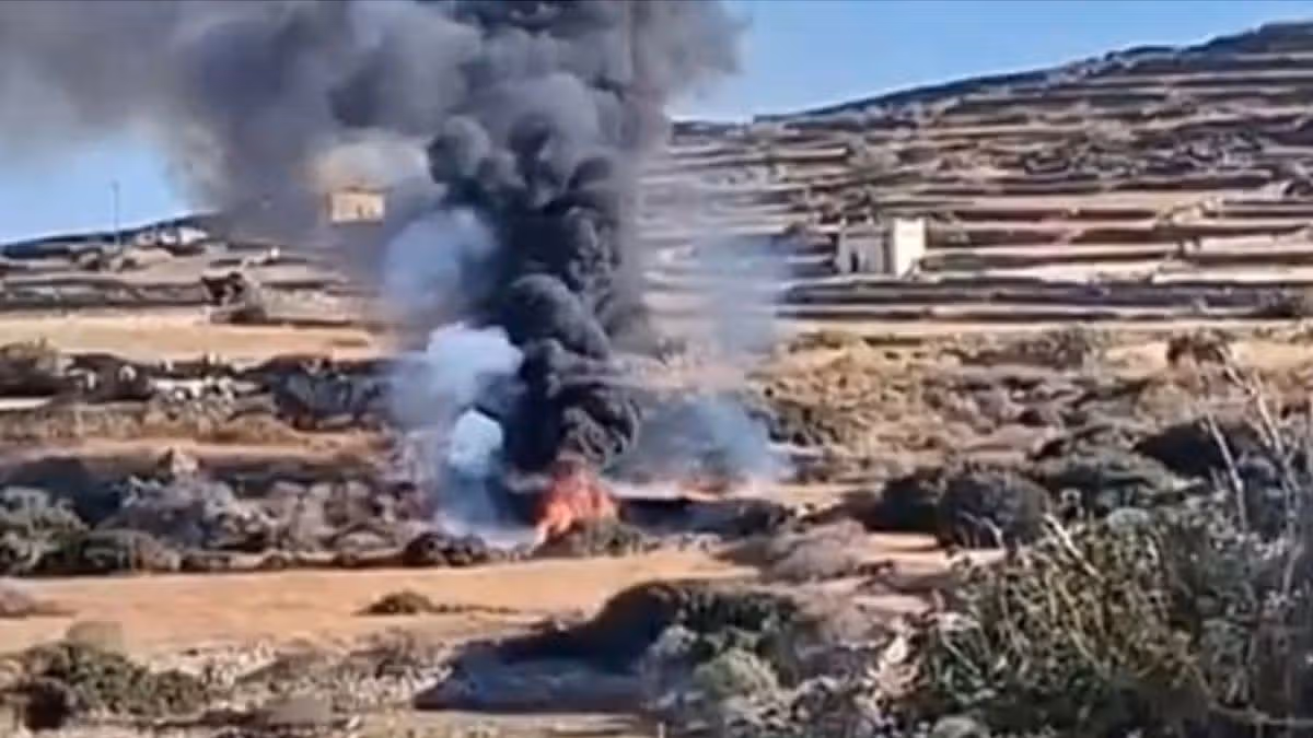 Helicopter crashes on popular holiday island
