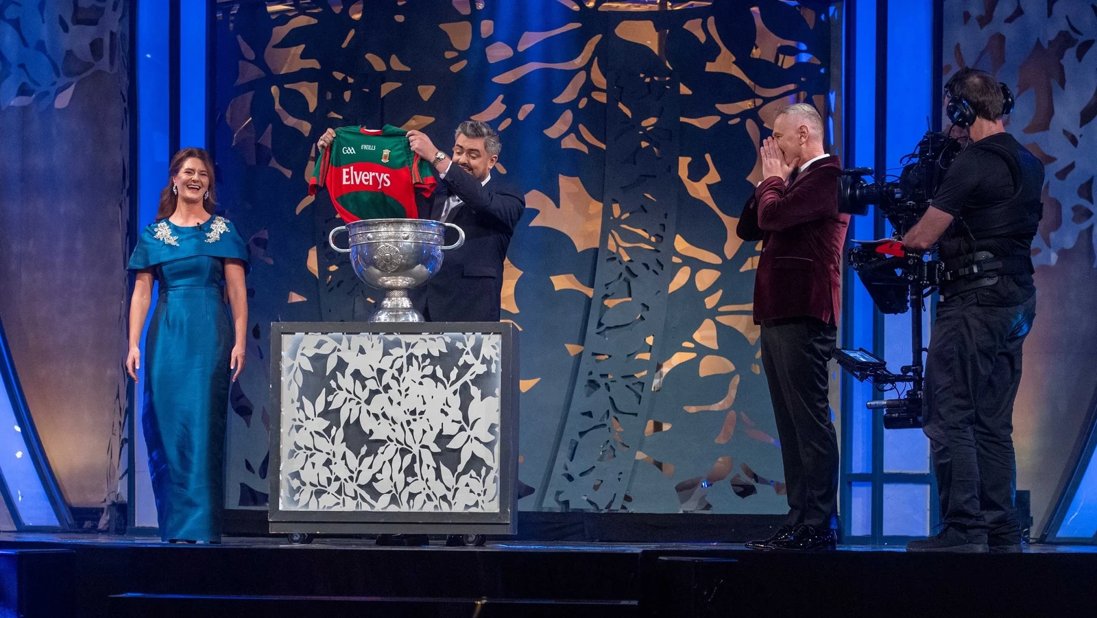 Rose of Tralee Features Performances and Personal Stories