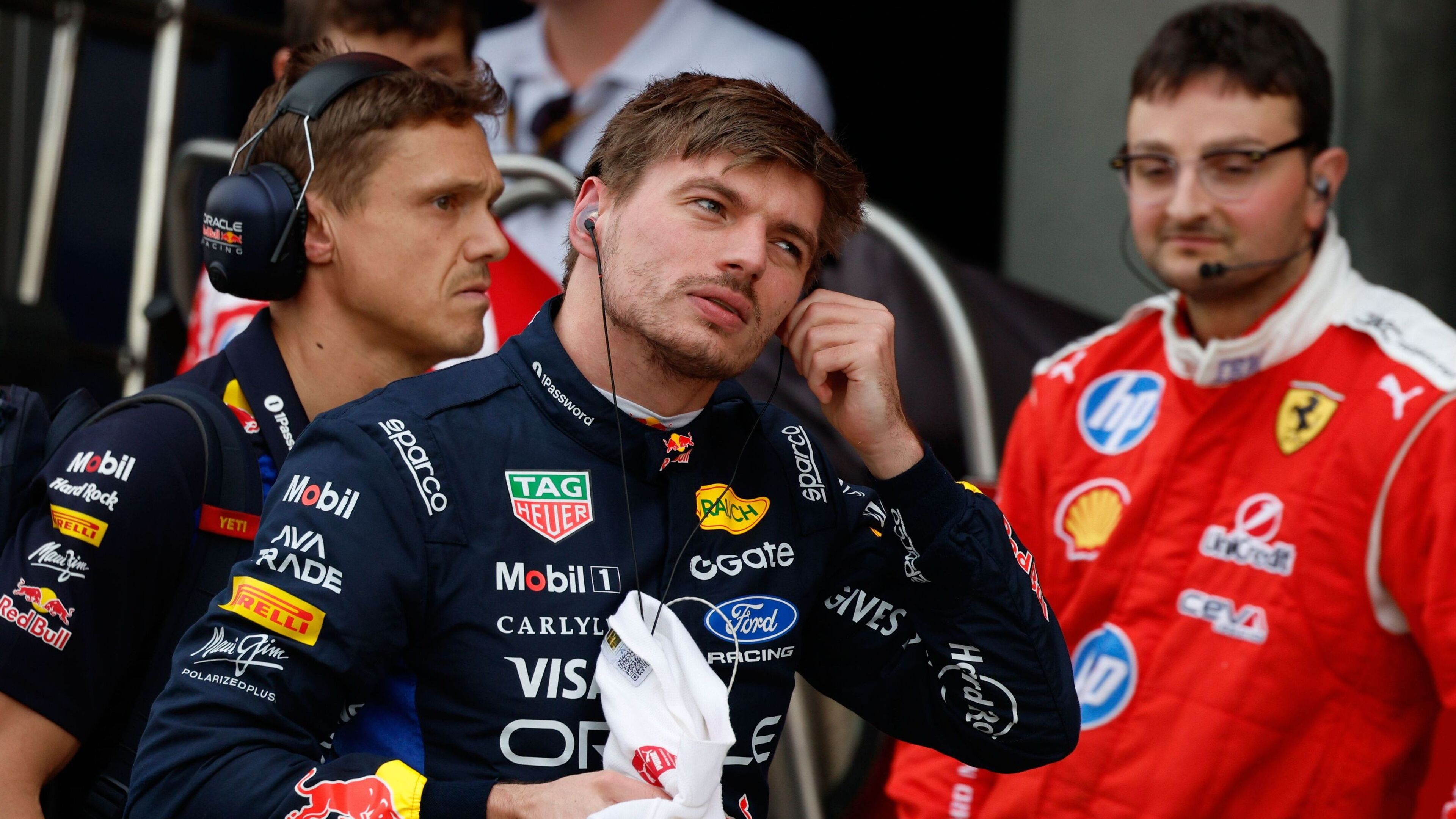 Max Verstappen Signs New Red Bull Contract
