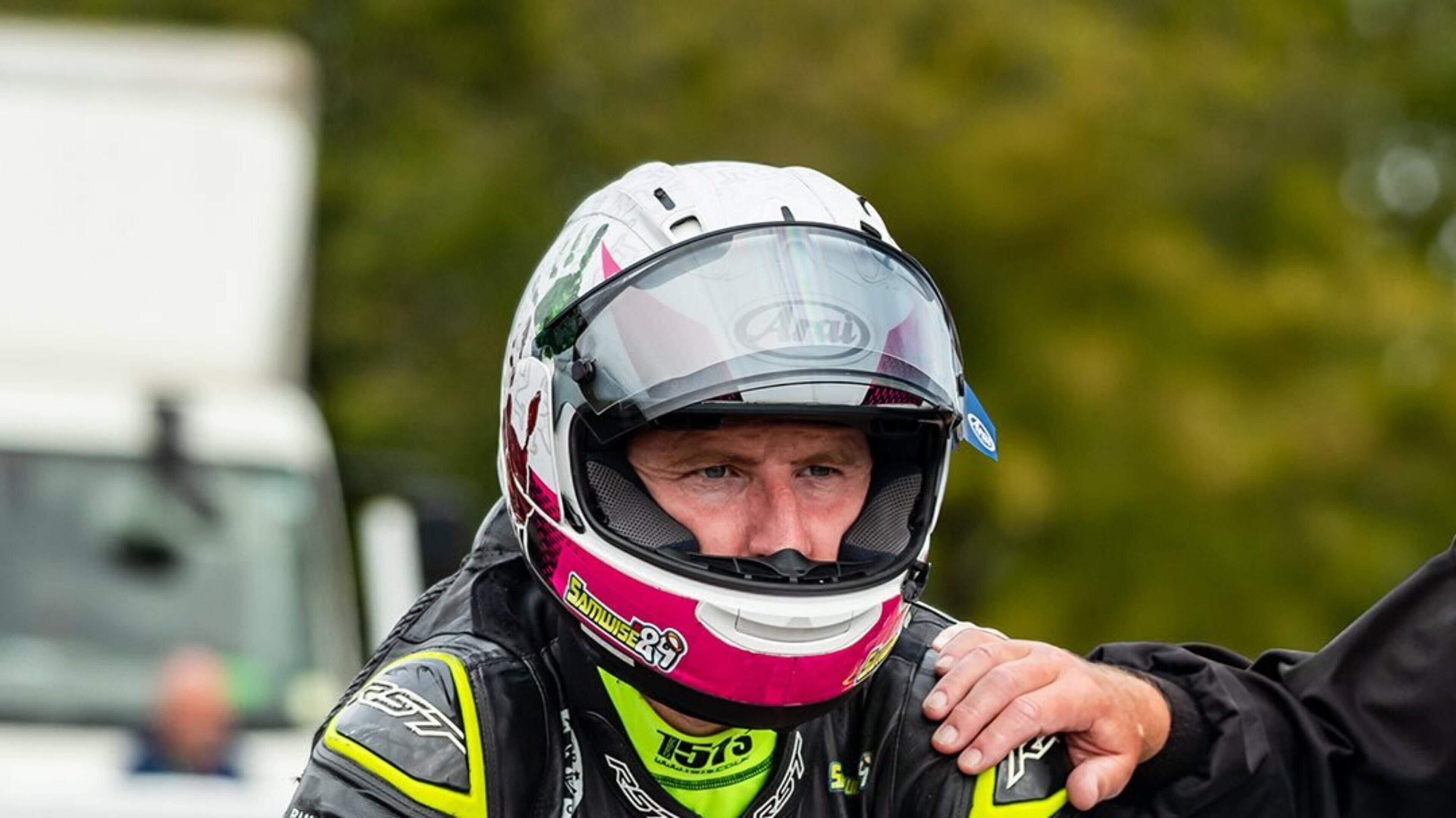 Sam Naughton dies in Manx Grand Prix crash