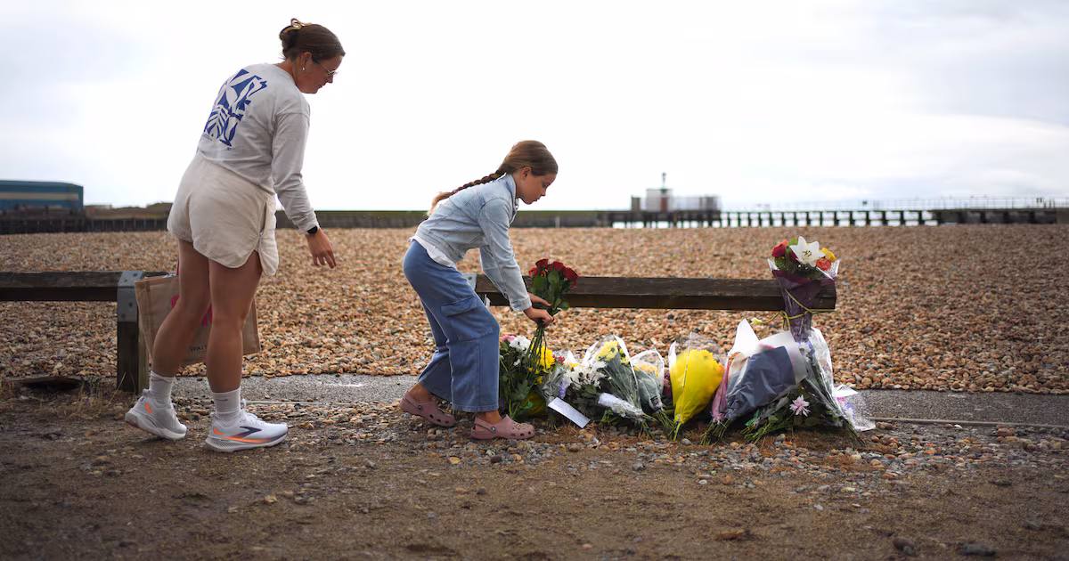 Teenager and parents die in sea tragedy