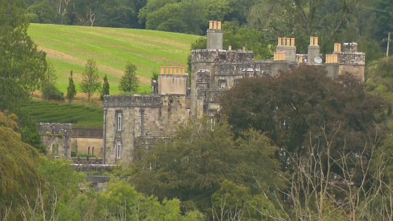 Zuckerberg Buys Strancally Castle in Waterford