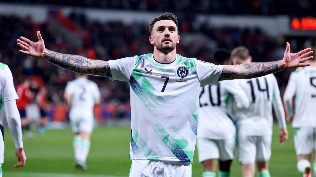 Real Betis signs Troy Parrott to five-year deal